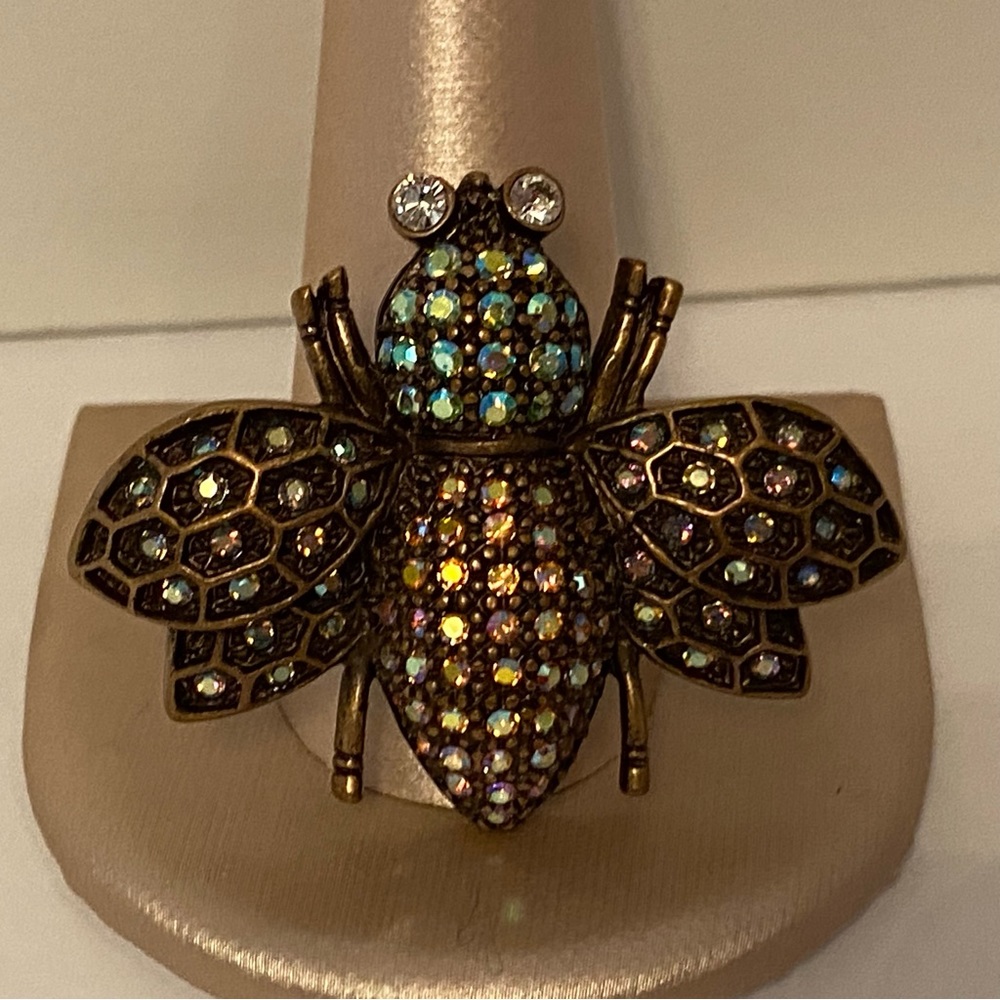 KIRKS FOLLY BROOCH PIN BEE AURORA BOREALIS RHINESTONE HONEYCOMB WINGS VINTAGE